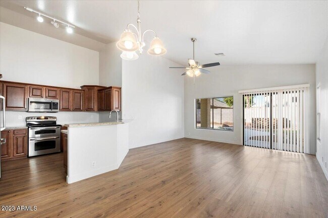 Building Photo - 3780 S Arcadia Way
