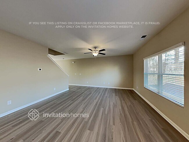 Building Photo - 544 S Fortune Way