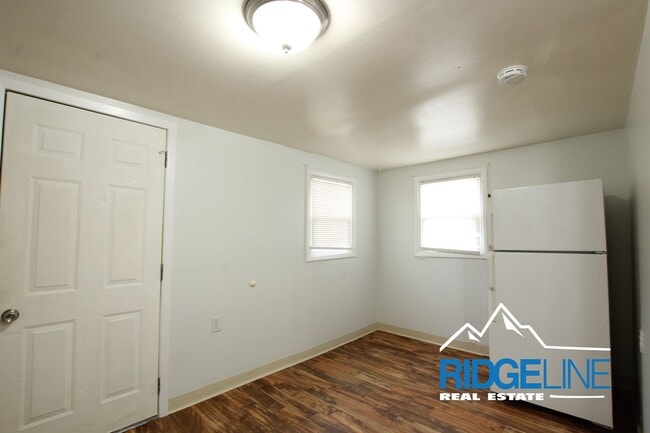 Building Photo - Great Smaller Home for Lease!