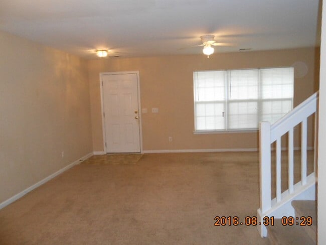 Foto del edificio - Renovated Three Bedroom Townhome in Townes of Buckwalter