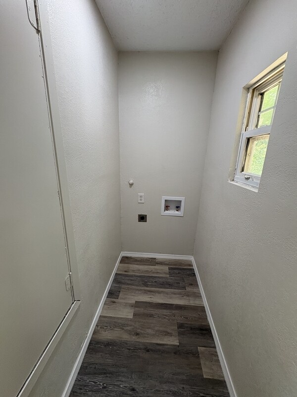 Foto del edificio - 4647 N Hartford Ave