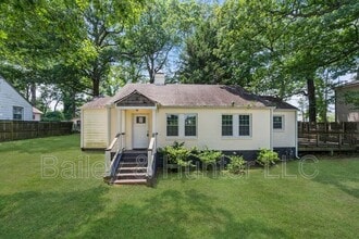 Building Photo - 1472 Norman Berry Dr