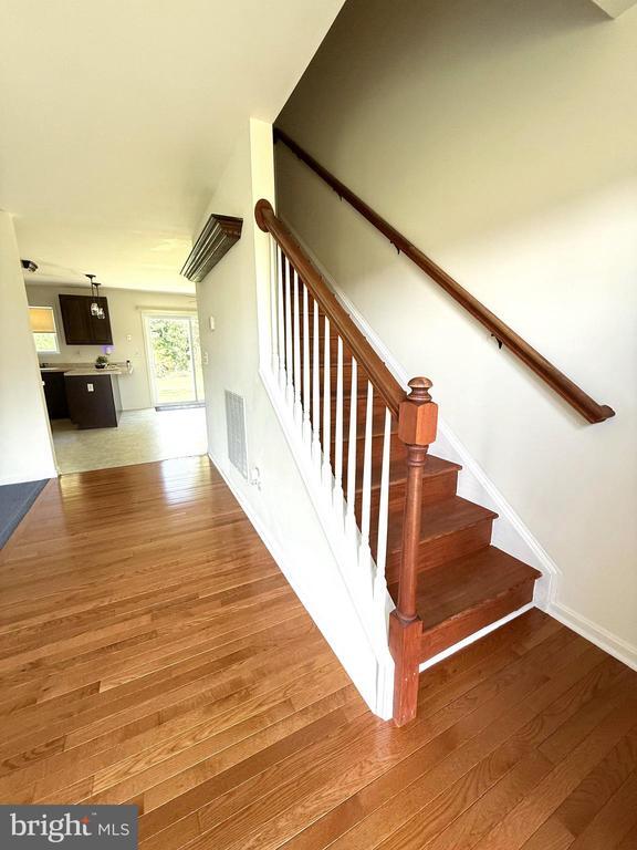 Foto del edificio - 14500 Cherry Ln
