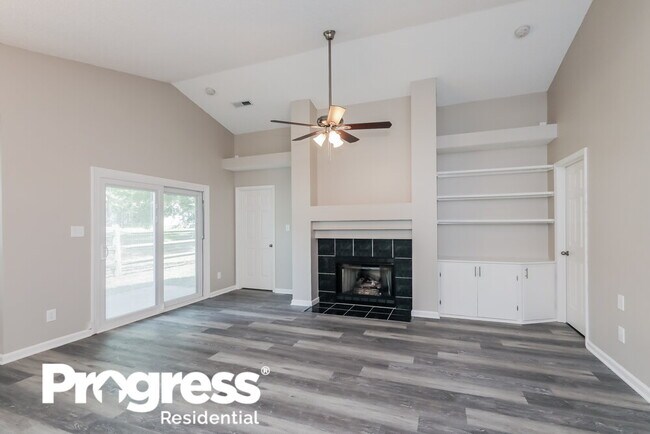 Foto del edificio - 7448 Claymont Dr