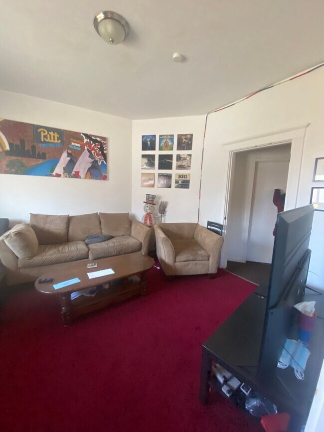 Foto del edificio - 3616 Parkview Ave