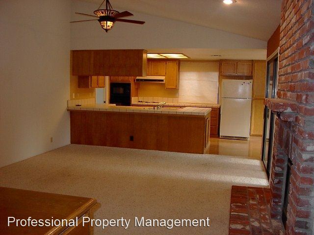 Building Photo - 3 br, 2 bath House - 11648 Boompointer