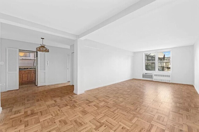 Foto del edificio - 525 Ocean Pkwy