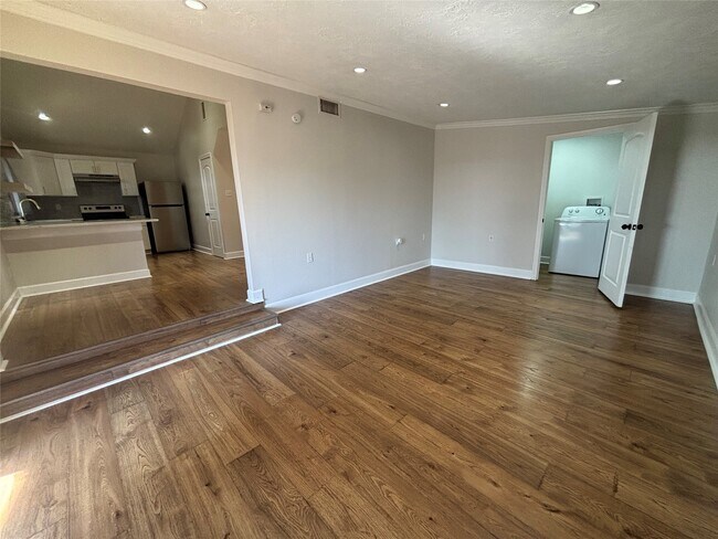 Foto del edificio - 426 N Holland St