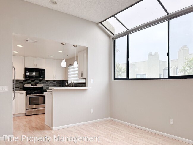 Foto del edificio - 2 br, 1.5 bath House - 17652 Sergio Cir Un...