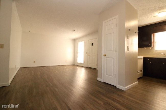 Foto del edificio - 6202 Friar Tuck Dr NW