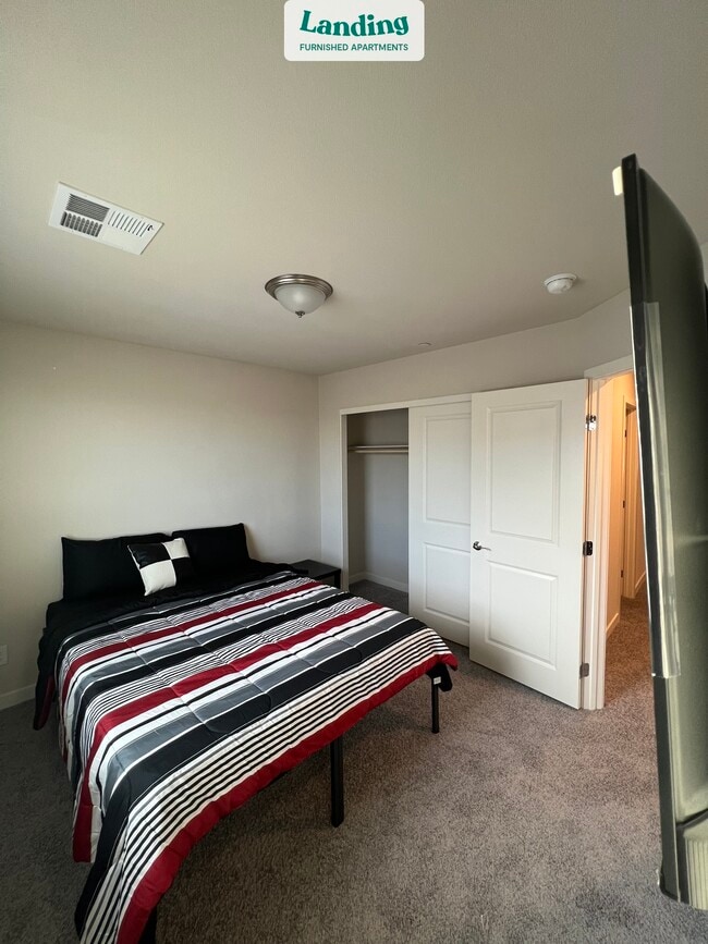 Building Photo - 10221 Crimson Mdw Ave