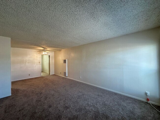 Building Photo - 1006-1008 Williamson Dr