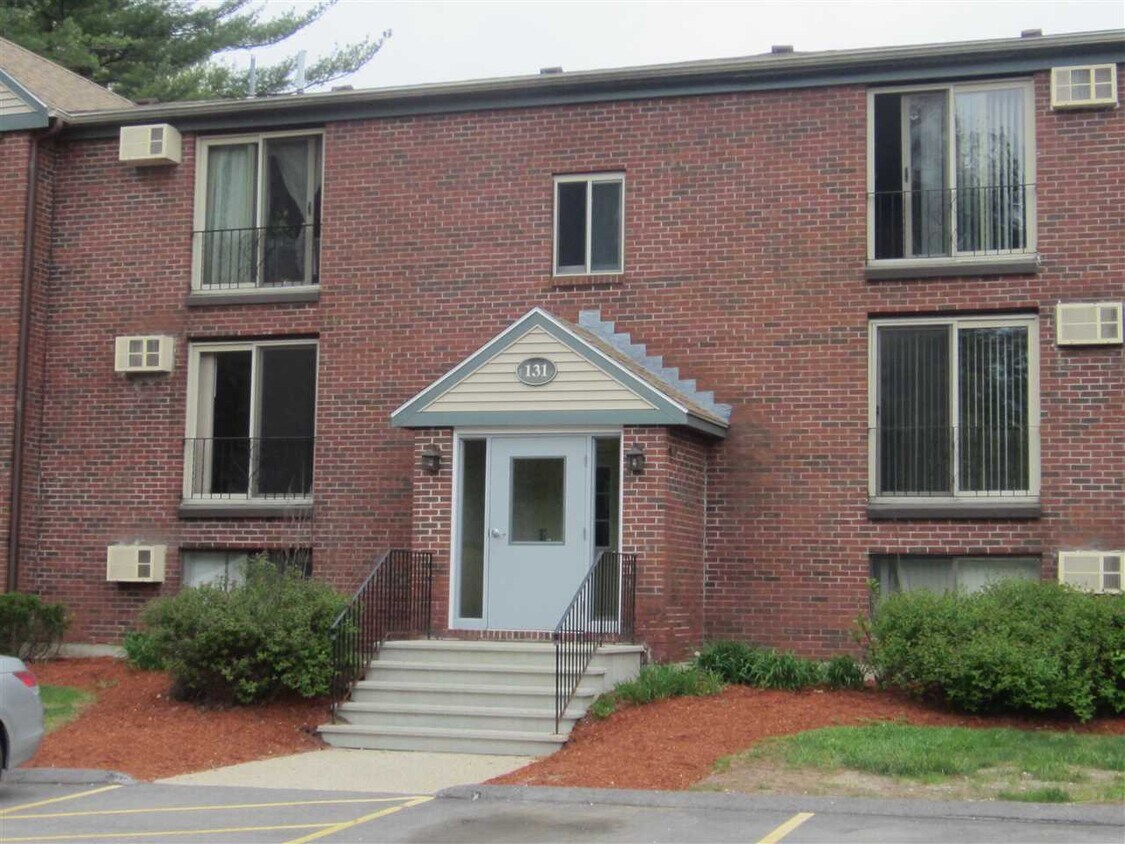 Primary Photo - 131 English Village Rd