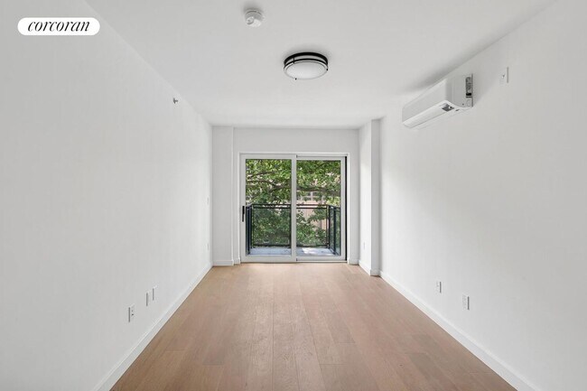 Foto del edificio - 428 E 9th St