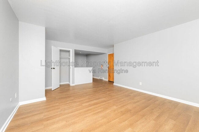 Building Photo - 1832 Winton Ave