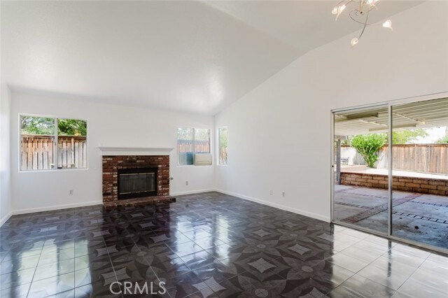 Foto del edificio - 37347 Waterman Ave