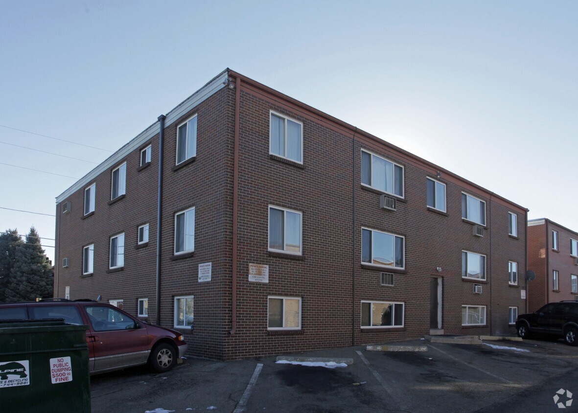 553 S Forest St, Glendale, CO 80246 Apartments in Glendale, CO