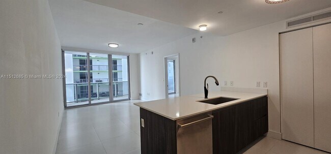 Building Photo - 488 NE 18th St