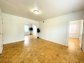 Building Photo - 7202 Lyndover Pl