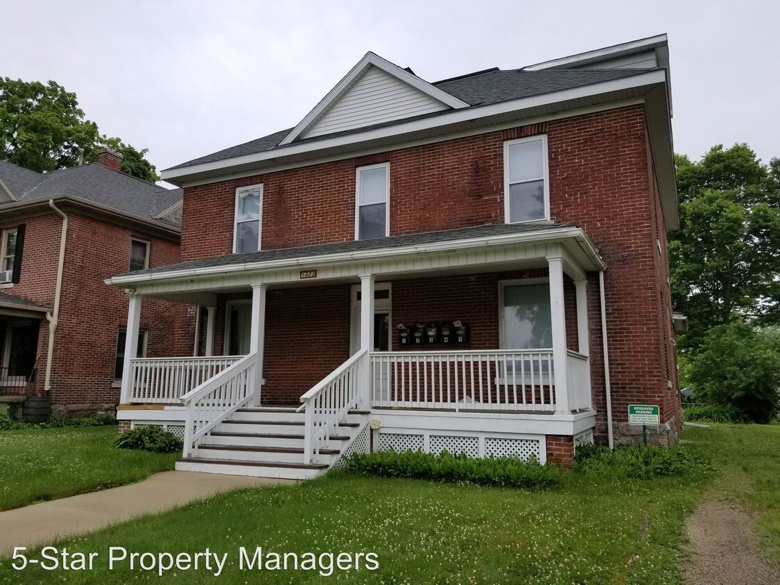 Primary Photo - 1323 S 8th St