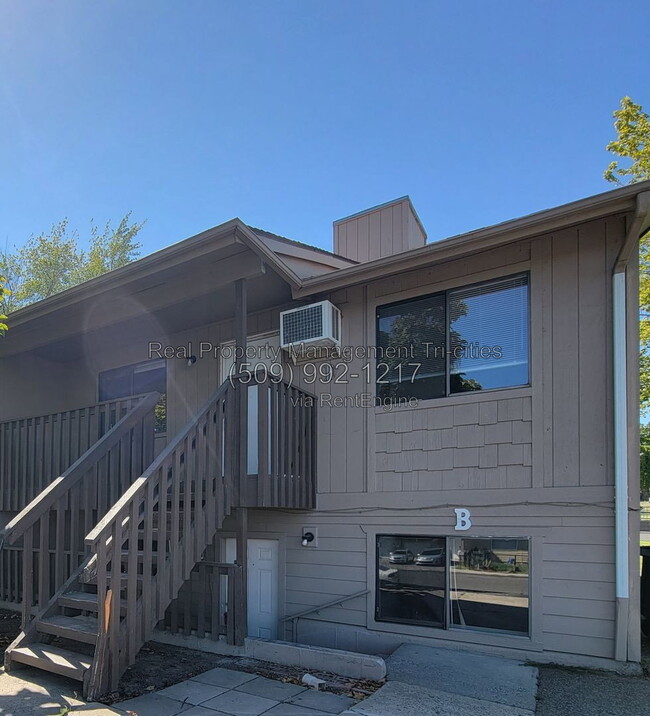 Building Photo - 1102 S Olympia Pl