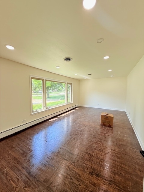 Building Photo - 833 Heritage Dr