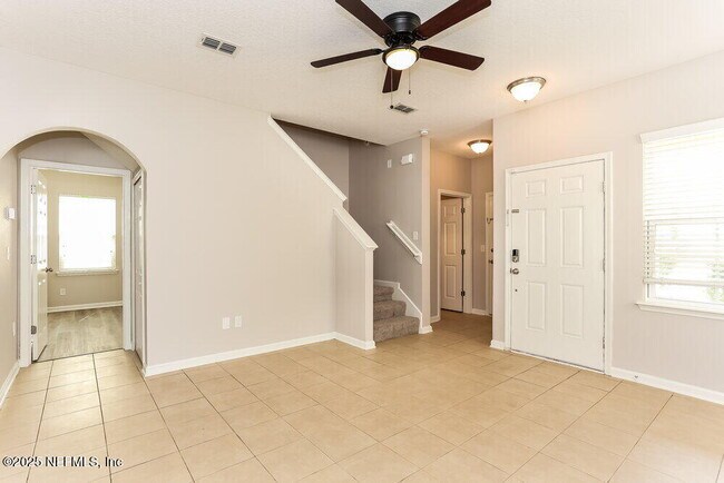 Building Photo - 497 Deercroft Ln