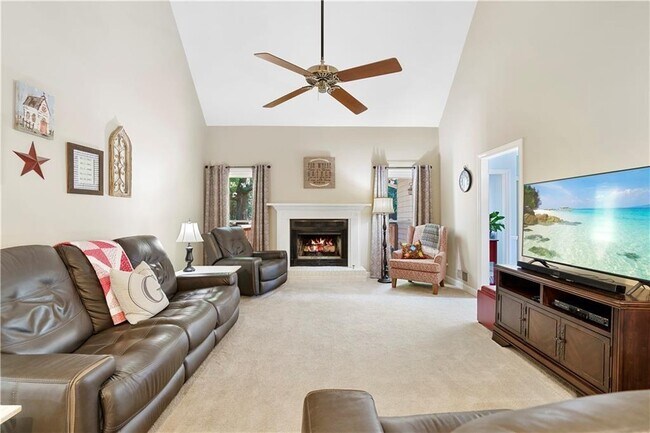 Building Photo - 3294 Brackenridge Trail NW