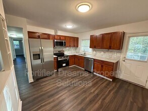Building Photo - 5409 Amberhill Dr