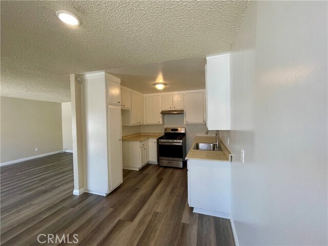 Primary Photo - 10381 Pradera Ave
