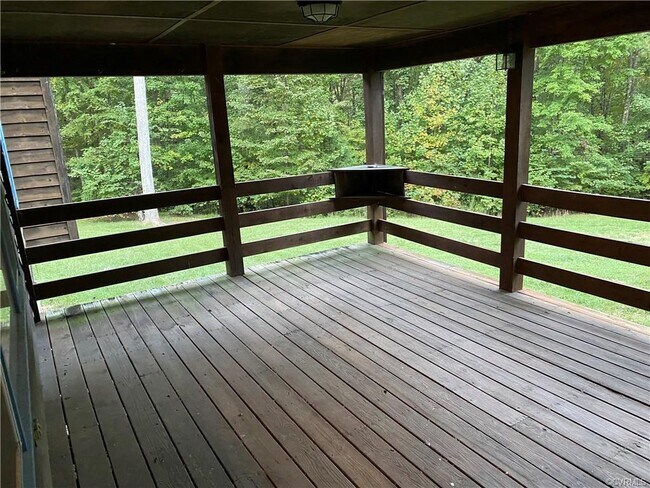 Building Photo - 296 Knotty Mill Ln