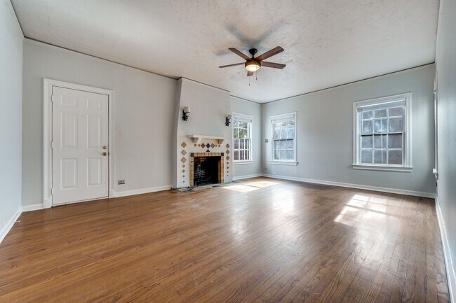 Building Photo - 4315 Gilbert Ave