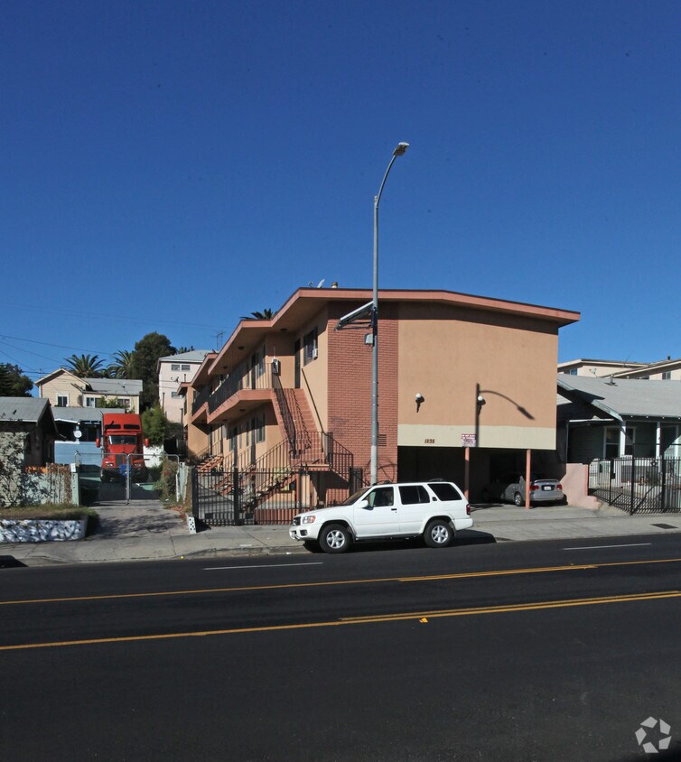 1235 N Virgil Ave, Los Angeles, CA 90029 Apartments in Los Angeles