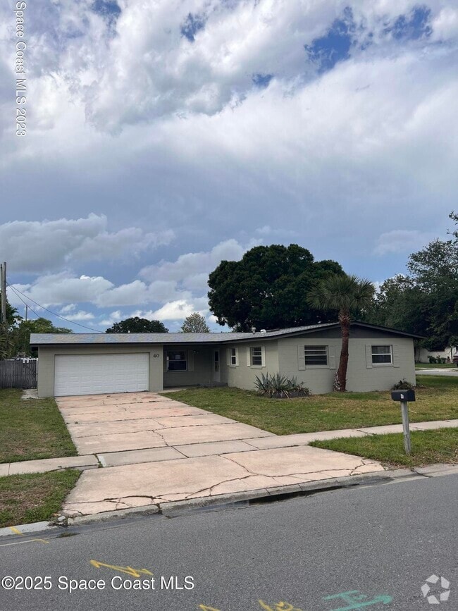 Building Photo - 40 Carib Dr