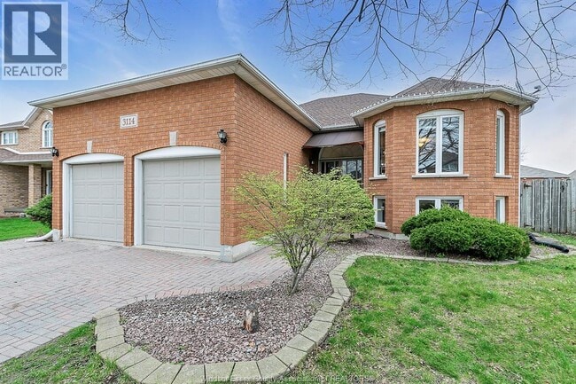 Building Photo - 3114 Fletcher Crescent