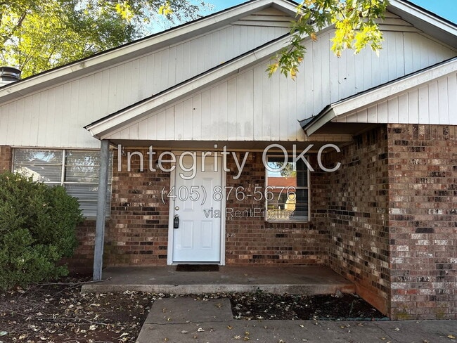 Photo - 3316 Southeast 57th Street House
