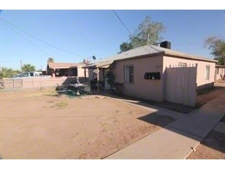  - 2213 E Fillmore St