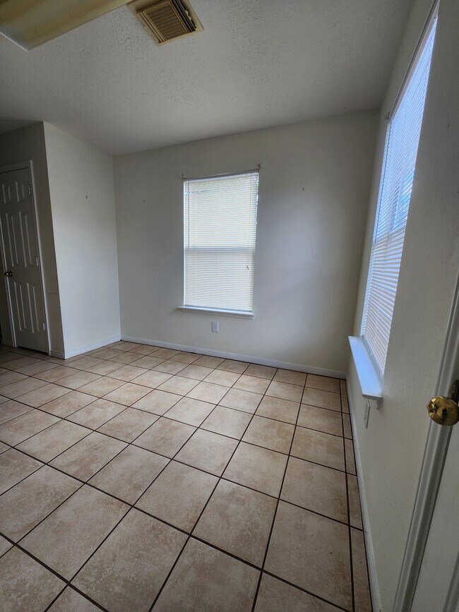 Foto del edificio - 22006 Willow Shade Ln