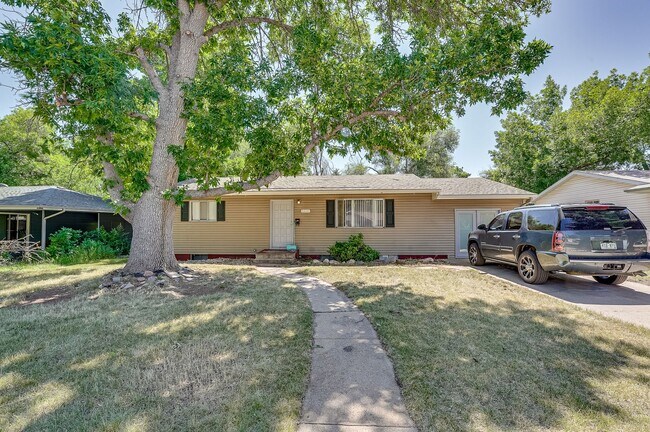 Foto del edificio - Lovely 4 Bed 2 Bath Ranch-Style House in Fort Collins!