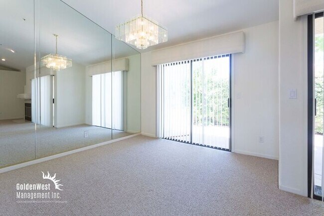 Foto del edificio - 10222 N 105th Way