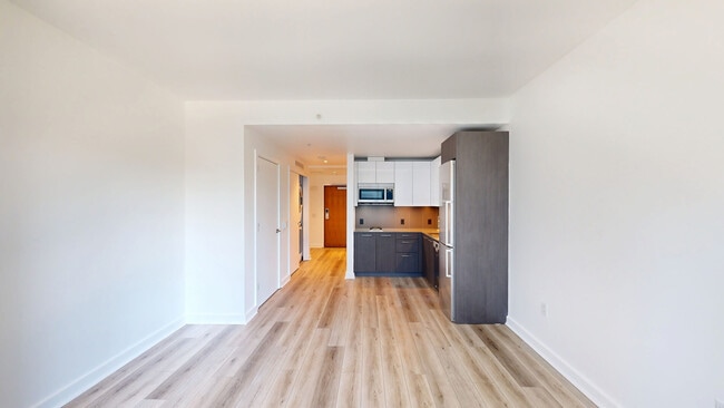 Interior Photo - 399 Fremont
