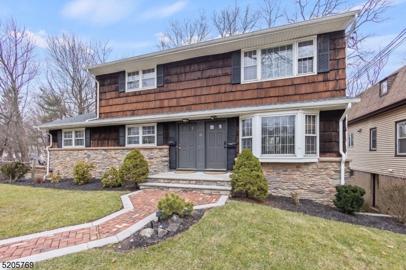 24 Coolidge Pl, Haledon, NJ 07508 House Rental in Haledon, NJ