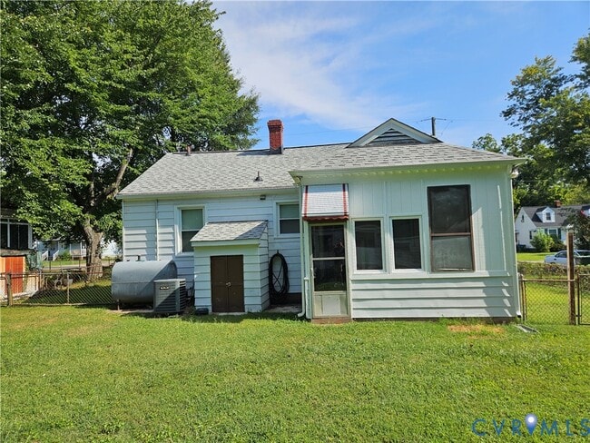Building Photo - 4135 Leake Ave