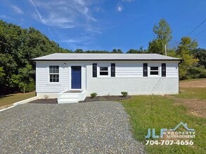 Building Photo - 1034 Patton Ave