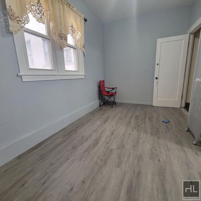 Foto del edificio - ROOM FOR RENT IN CROWN HEIGHTS MONTGOMERY ...