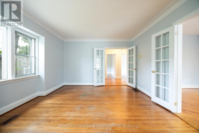 Photo du bâtiment - 127 Randolph Rd