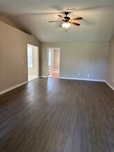 Building Photo - 3005 Godwin Ln