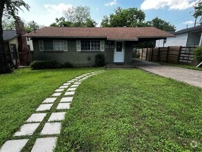 Building Photo - 5016 Avenue F