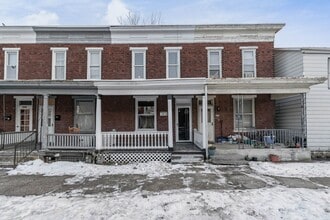 Building Photo - 2015A Swatara St