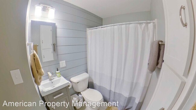 Building Photo - 4 br, 2 bath House - 831 Ratone St